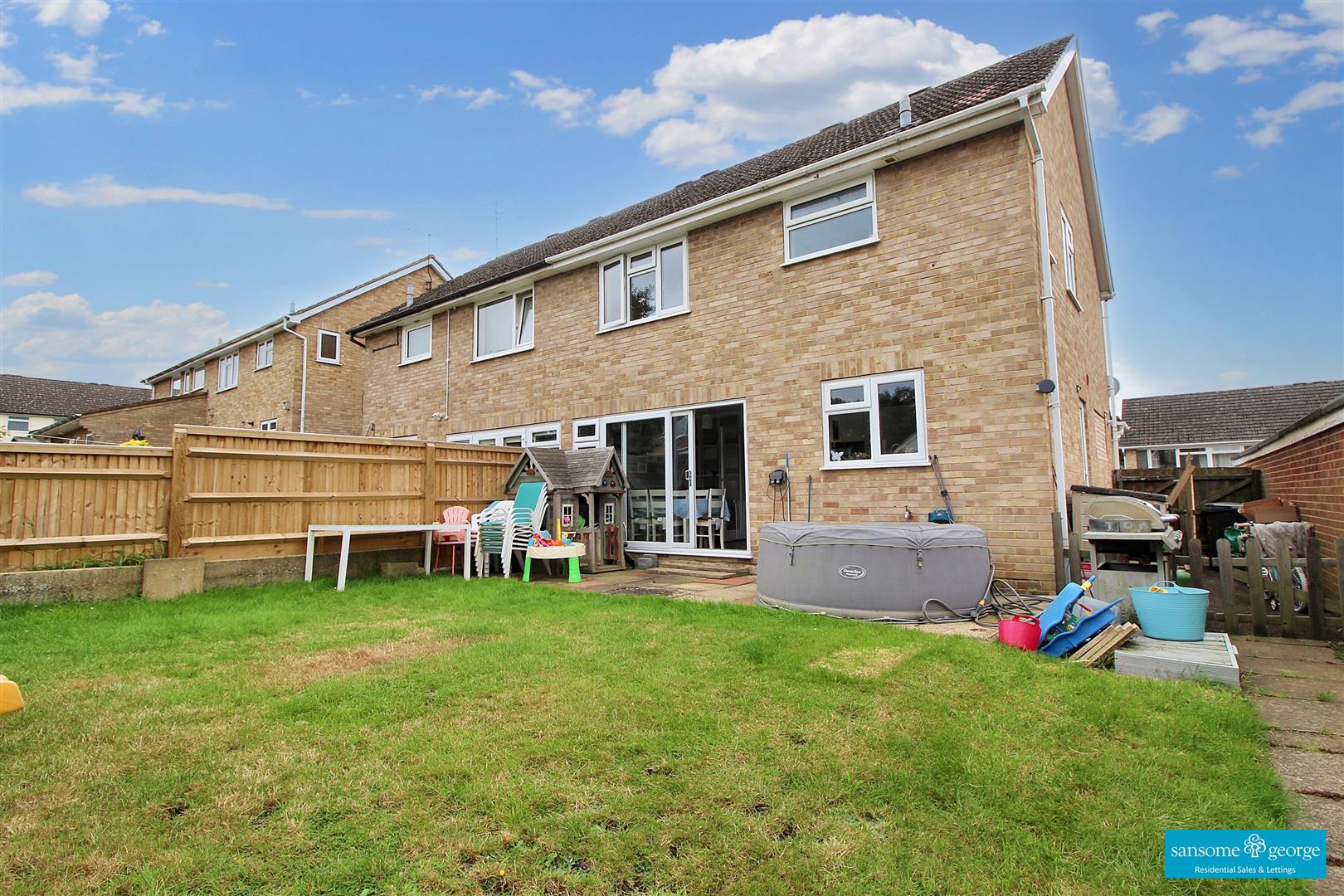 Robin Way, Tilehurst, Reading